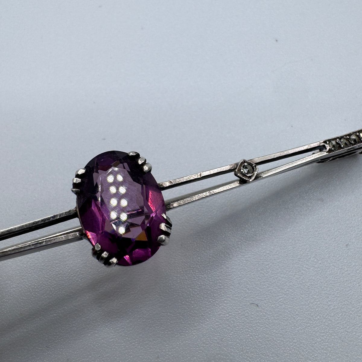 Broche Ancienne Art Deco - argent massif et améthyste