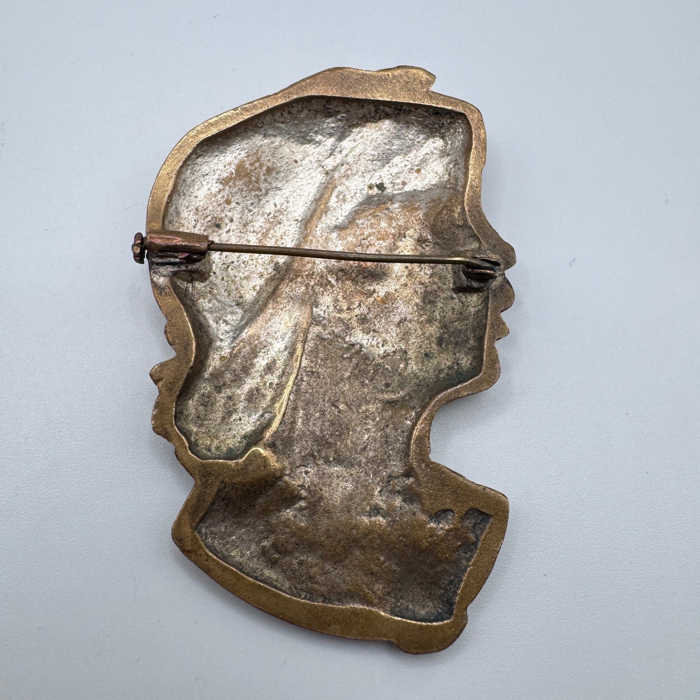 Grande Broche ancienne en bronze « la gitane »