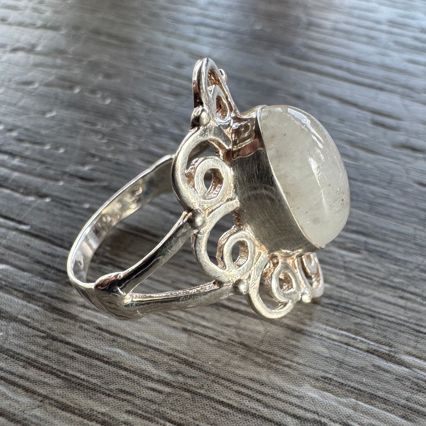 Bague en argent et pierre de Lune