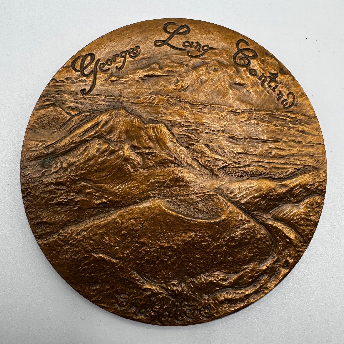 Médaille artistique en bronze « les volcans d’Auvergne »