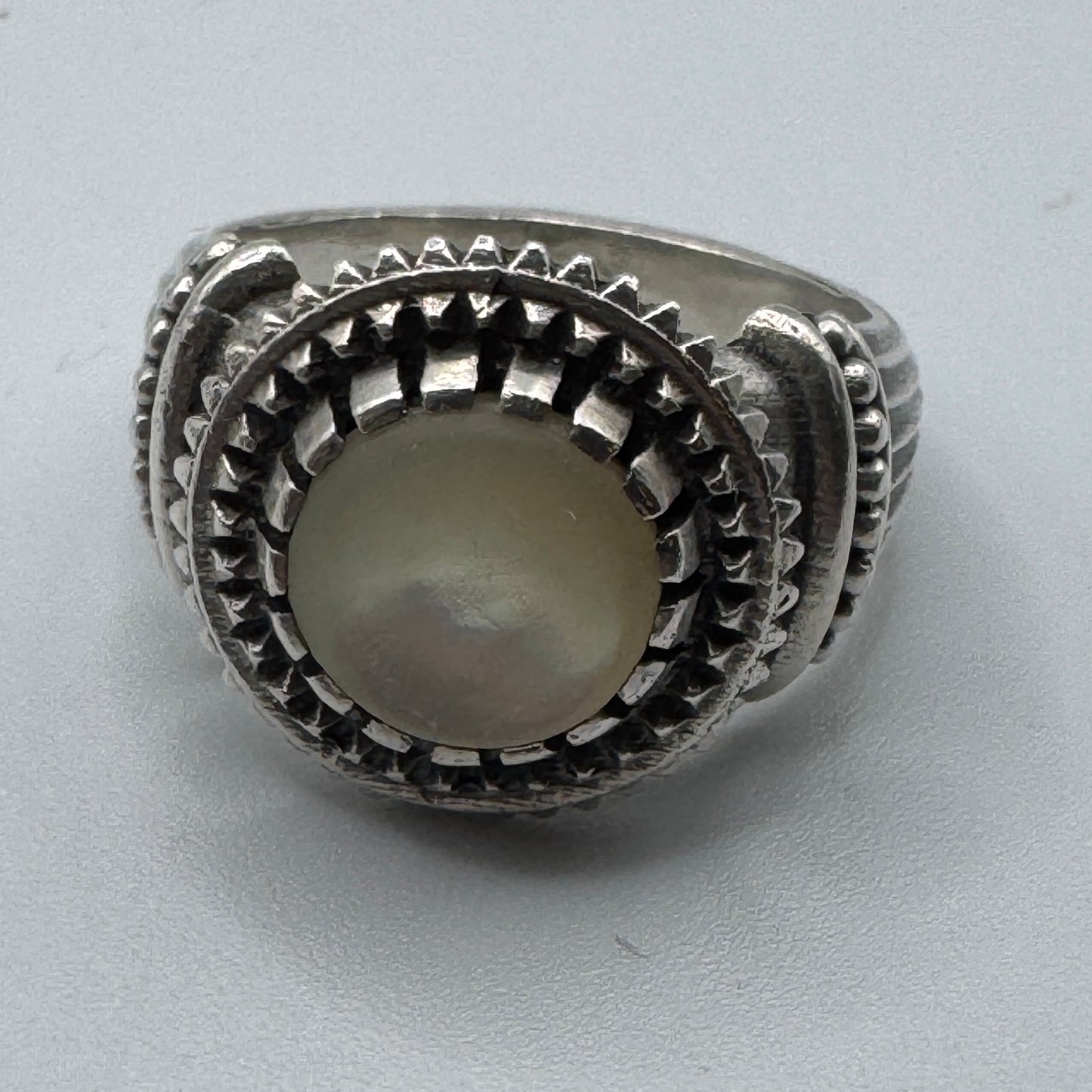 Superbe Bague en argent et nacre
