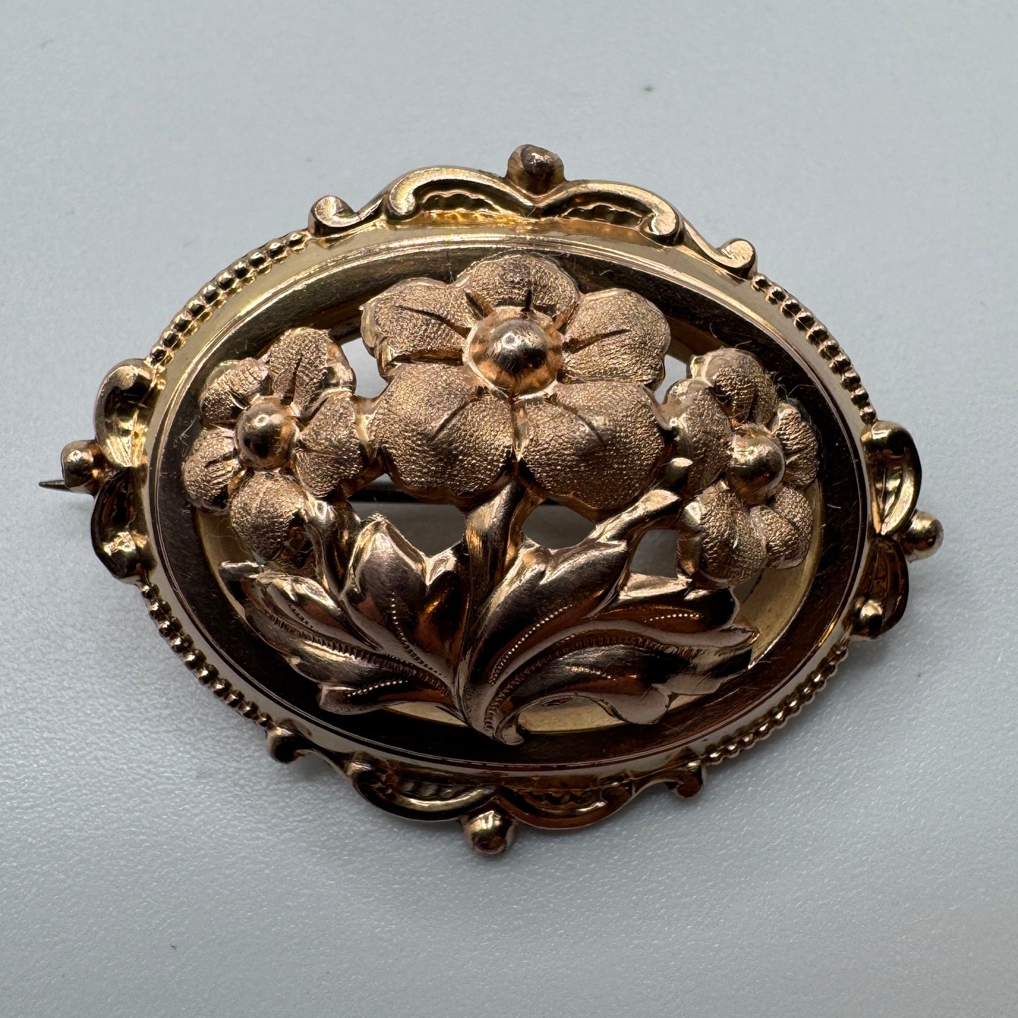 Broche ancienne en plaqué or - vers 1900