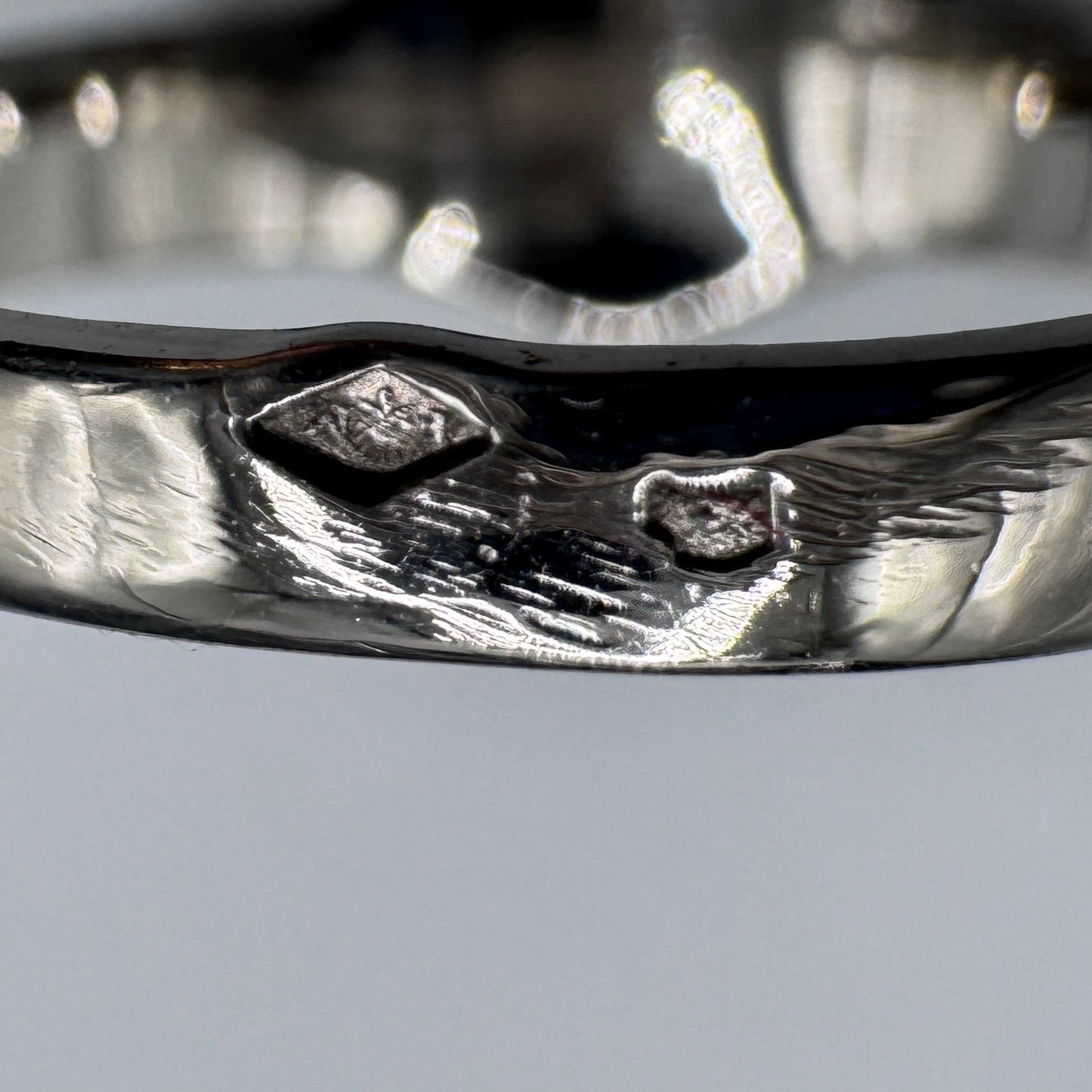 Superbe chevalière ancienne en argent