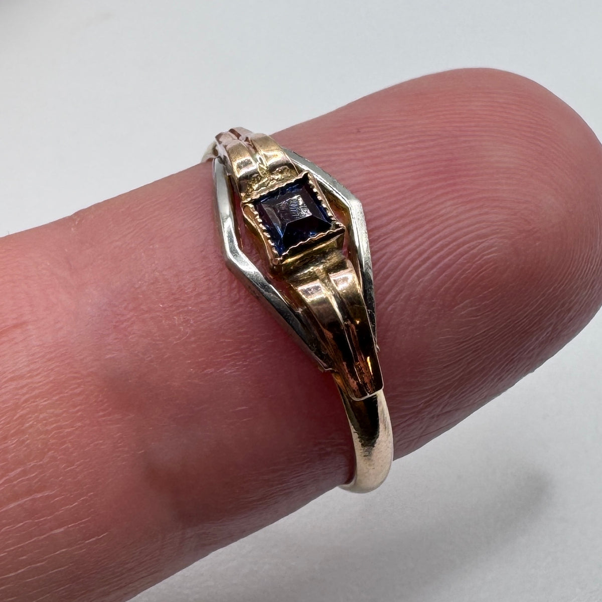 bague ancienne Art Deco en plaqué or