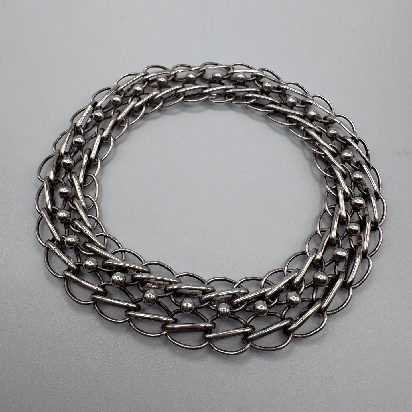 Bracelet ancien en argent massif