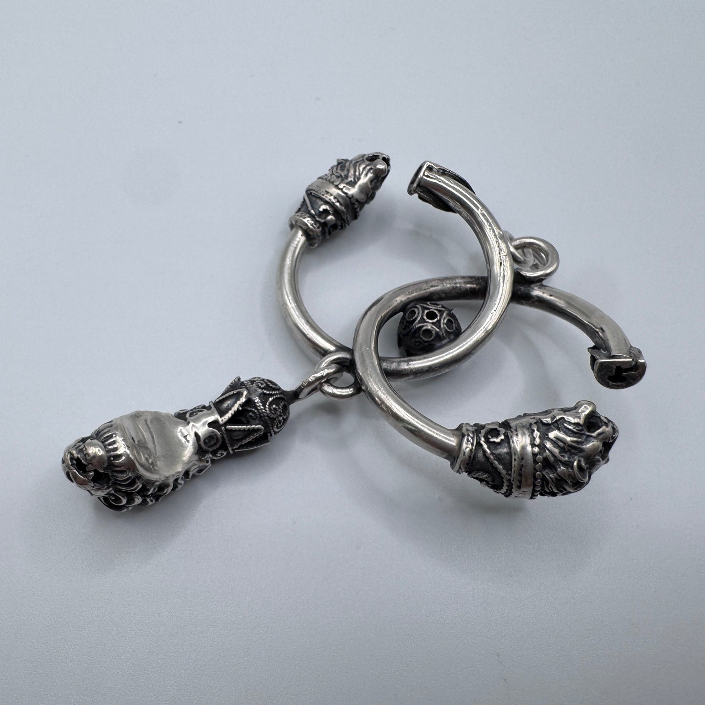 Rare grand Pendentif ancien Celte « têtes de Lions » - argent massif