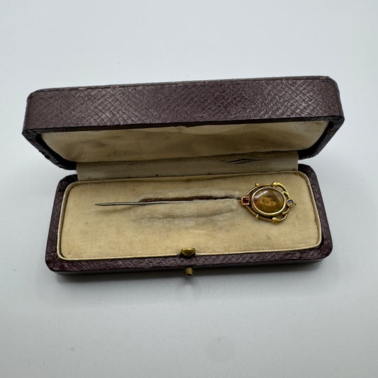 Epingle à cravate ancienne Art Nouveau- portrait miniature sous verre- plaqué or