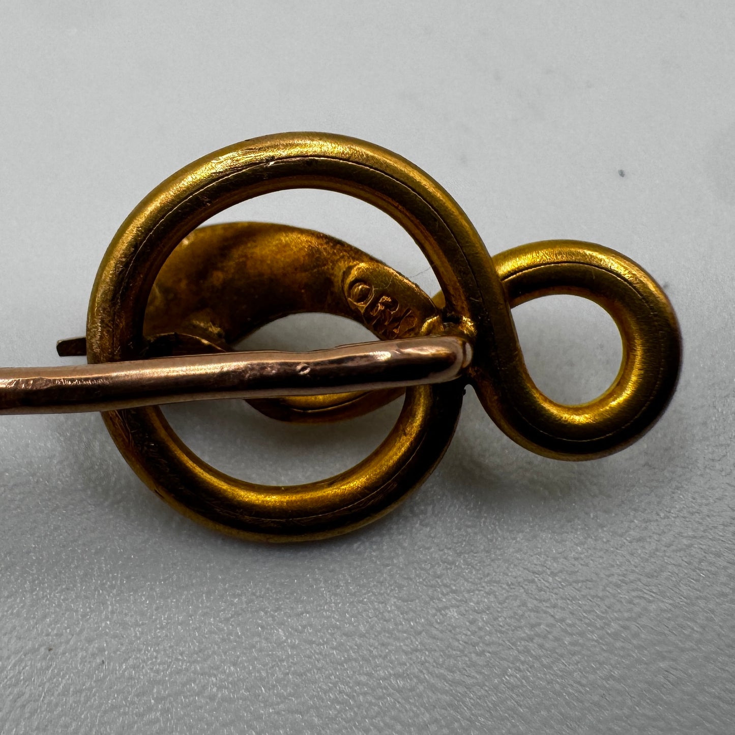 Épingle à cravate ancienne « serpent » - plaqué or