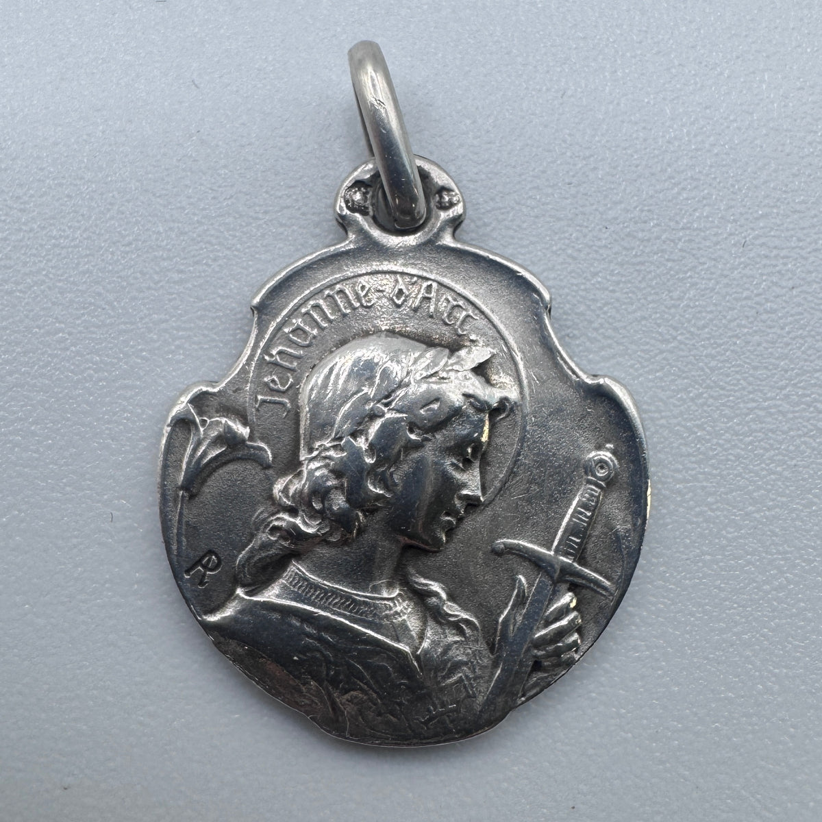 Medaille religieuse ancienne « Sainte Jeanne D’arc » - argent massif