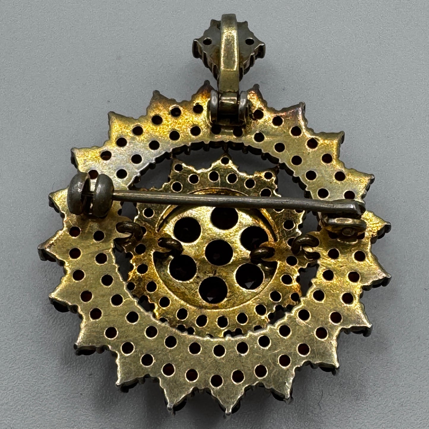 Superbe broche pendentif ancien - argent massif vermeil et grenats