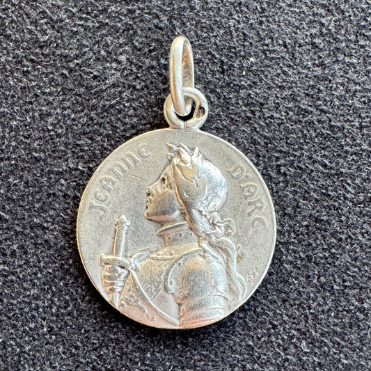 Médaille religieuse ancienne en argent « Jeanne D’Arc »