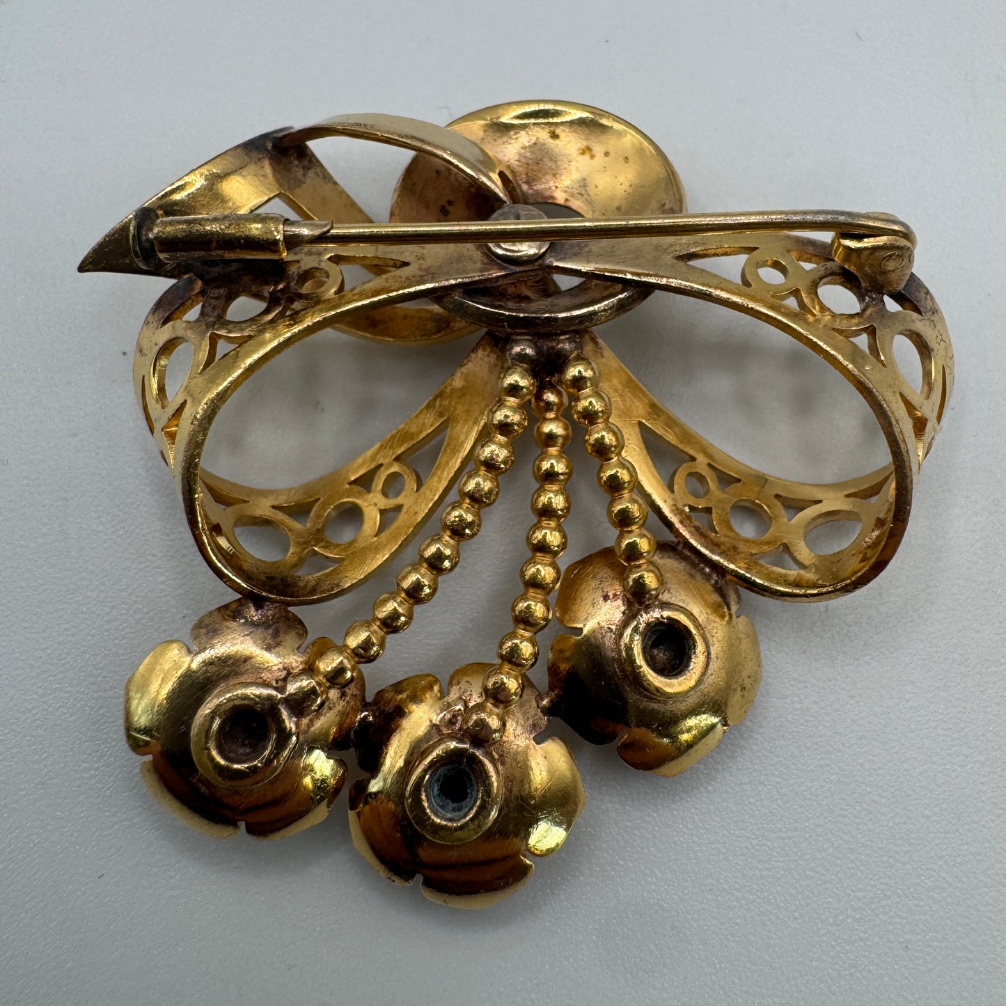 Broche ancienne en plaqué « fleurs »