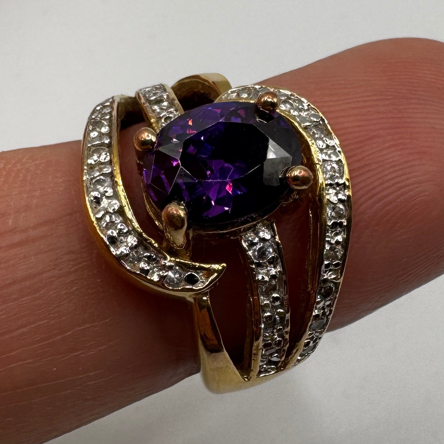 Bague en plaqué or et verroterie