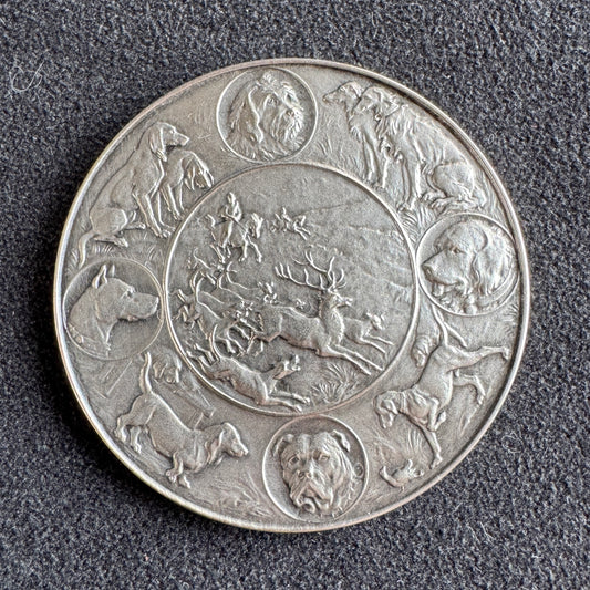 Medaille ancienne en bronze « société canine du Berry - Saint Hubert »
