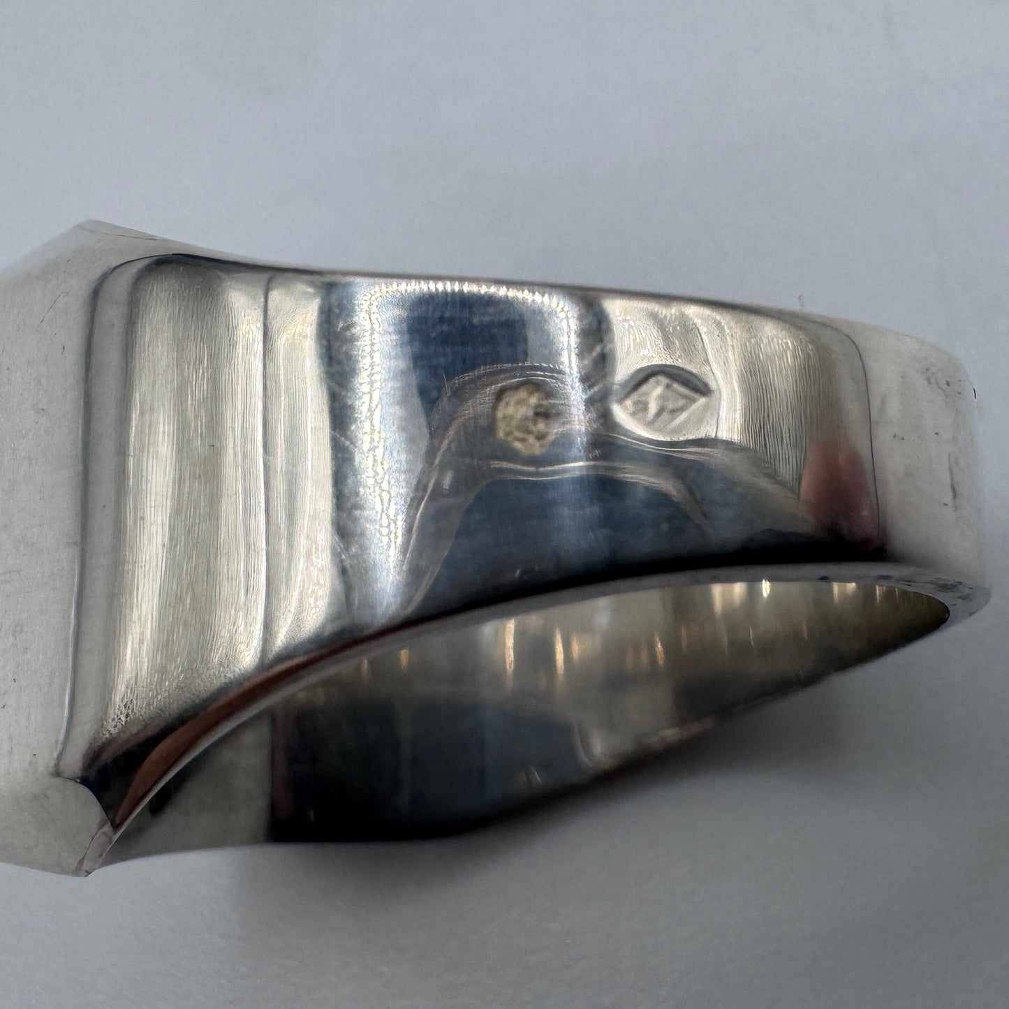 Superbe chevalière ancienne - argent initiales BT