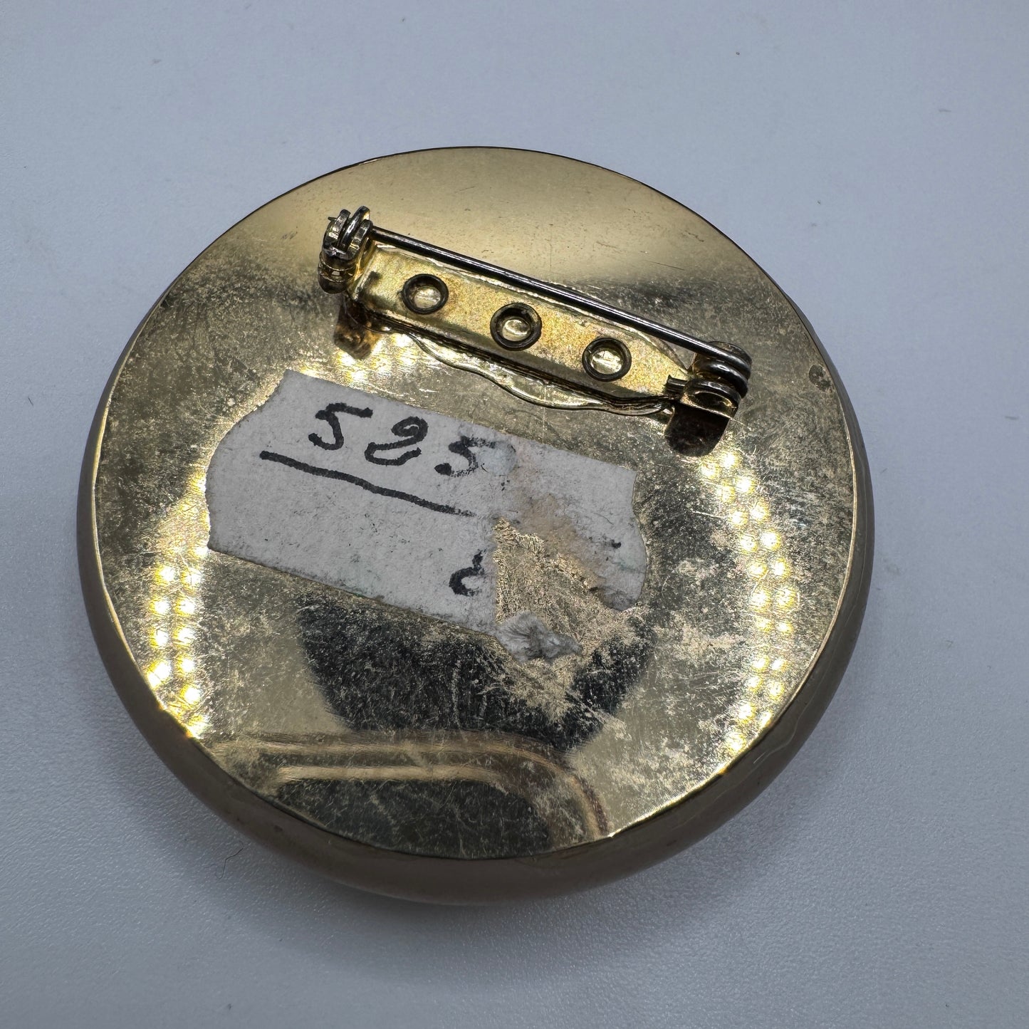 Broche vintage - métal doré et lucite