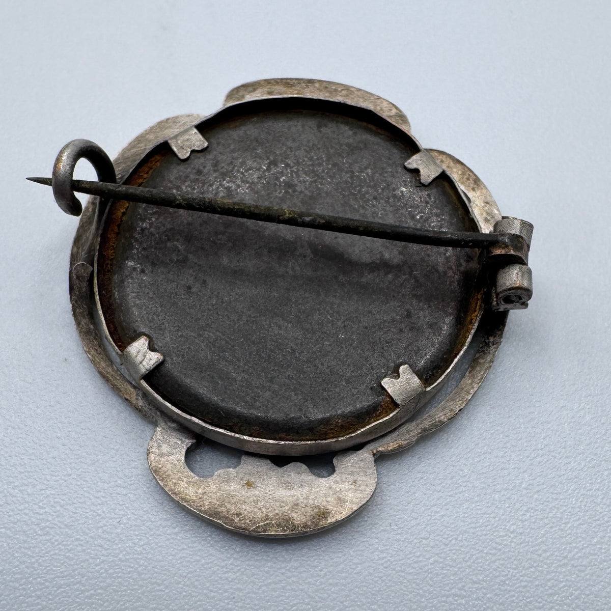 Broche Ancienne « souvenir de bord de mer » - Métal Argenté et nacre