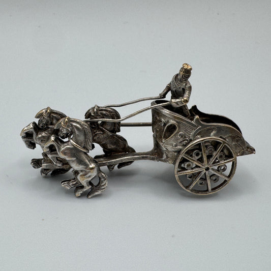 Broche ancienne « char Romain » - métal argenté