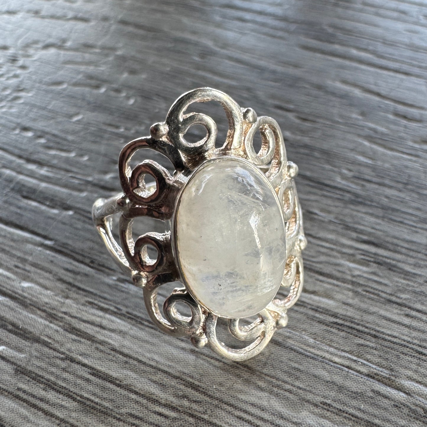 Bague en argent et pierre de Lune