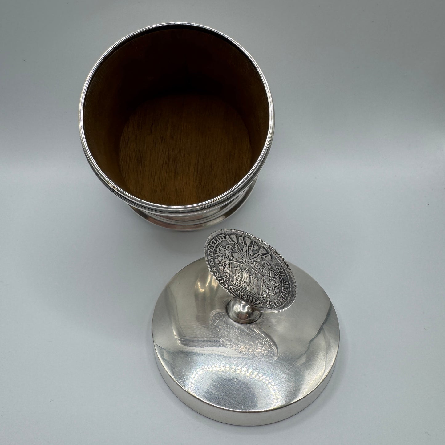 boîte à tabac ancienne en argent