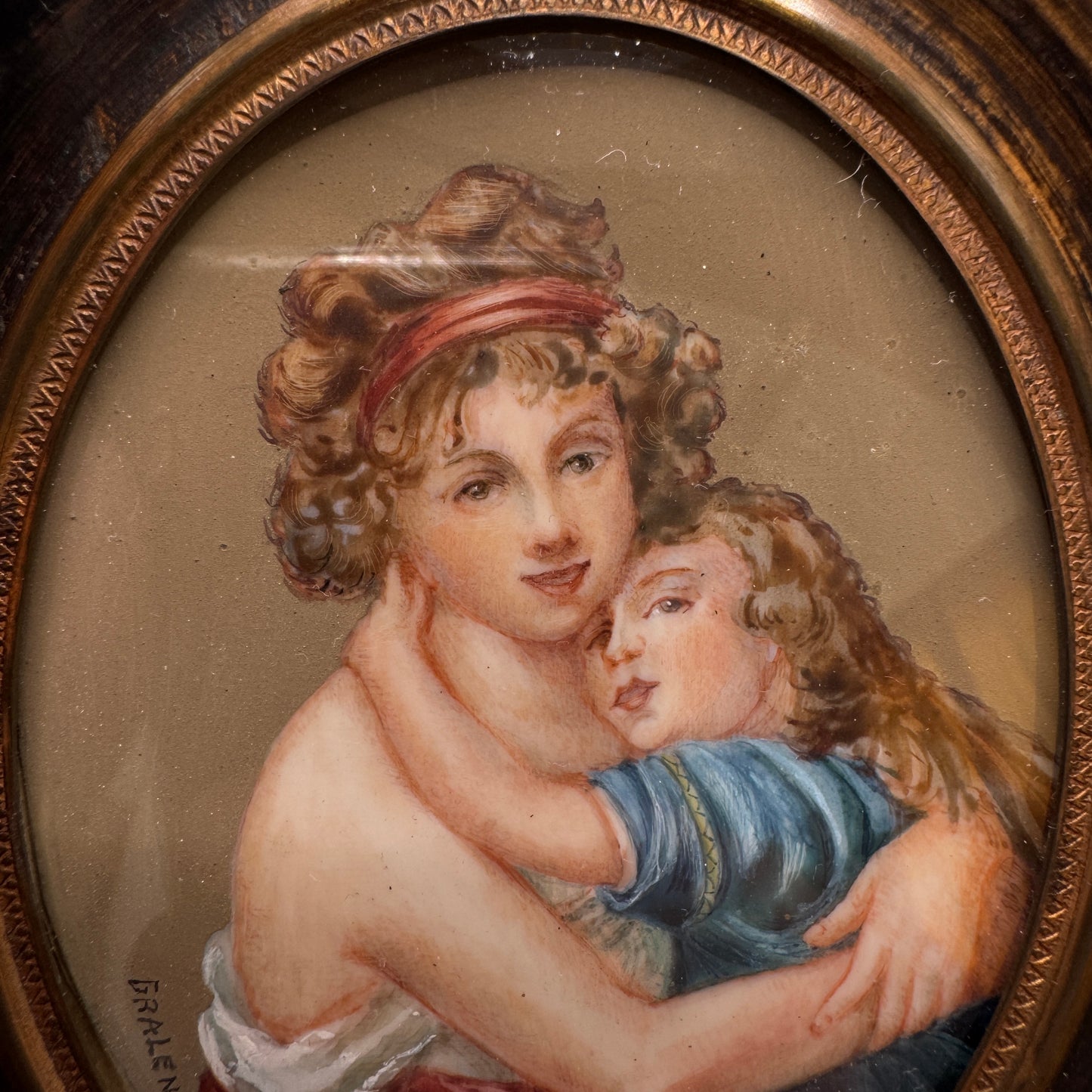 Peinture miniature sous verre « femme et son enfant »