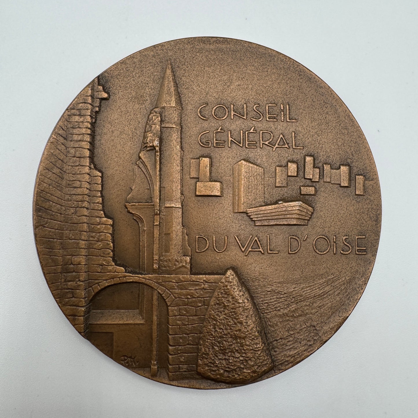 Medaille artistique ancienne en bronze « ruines de l’abbaye d’Ourscamp »