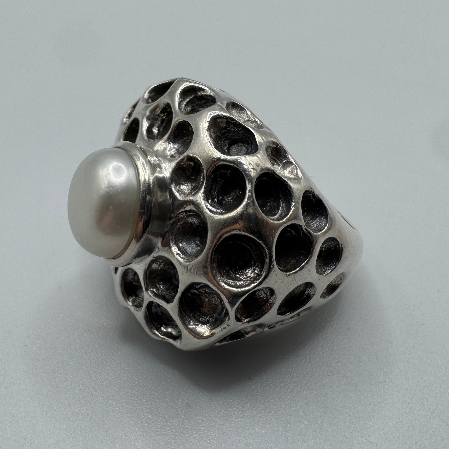 Grosse Bague artistique en argent