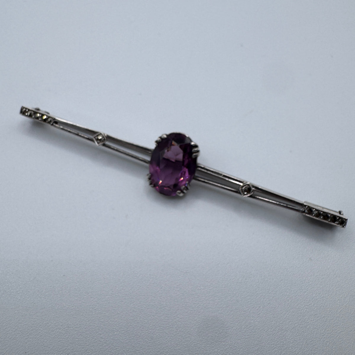 Broche Ancienne Art Deco - argent massif et améthyste