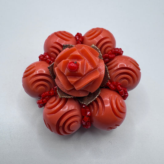 Broche ancienne en Galalithe