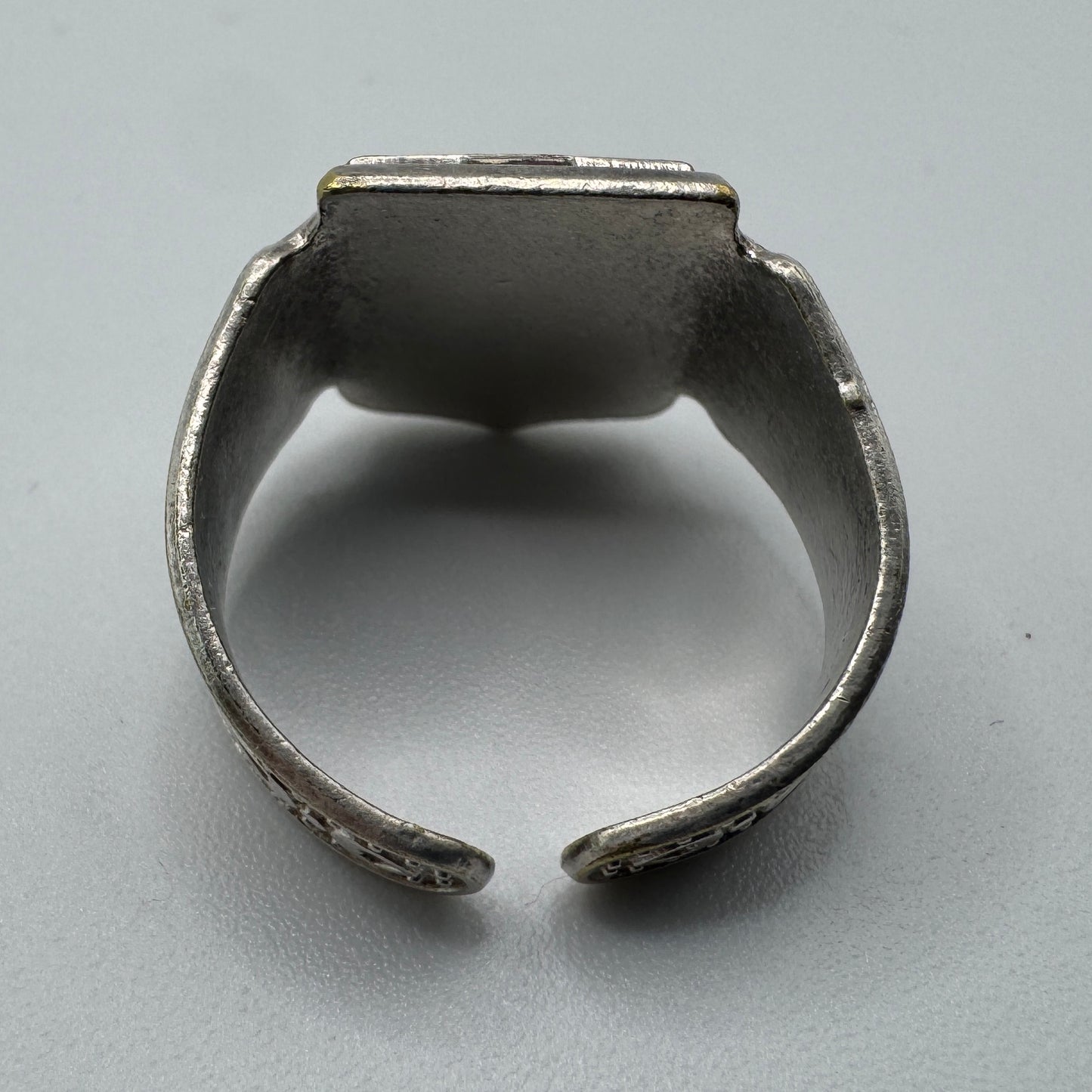 Bague ancienne « Notre Dame de la Trinité BLOIS » - métal argenté