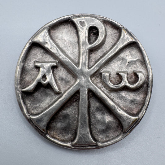 Broche ancienne « Chrisme »signée Arthus Bertrand