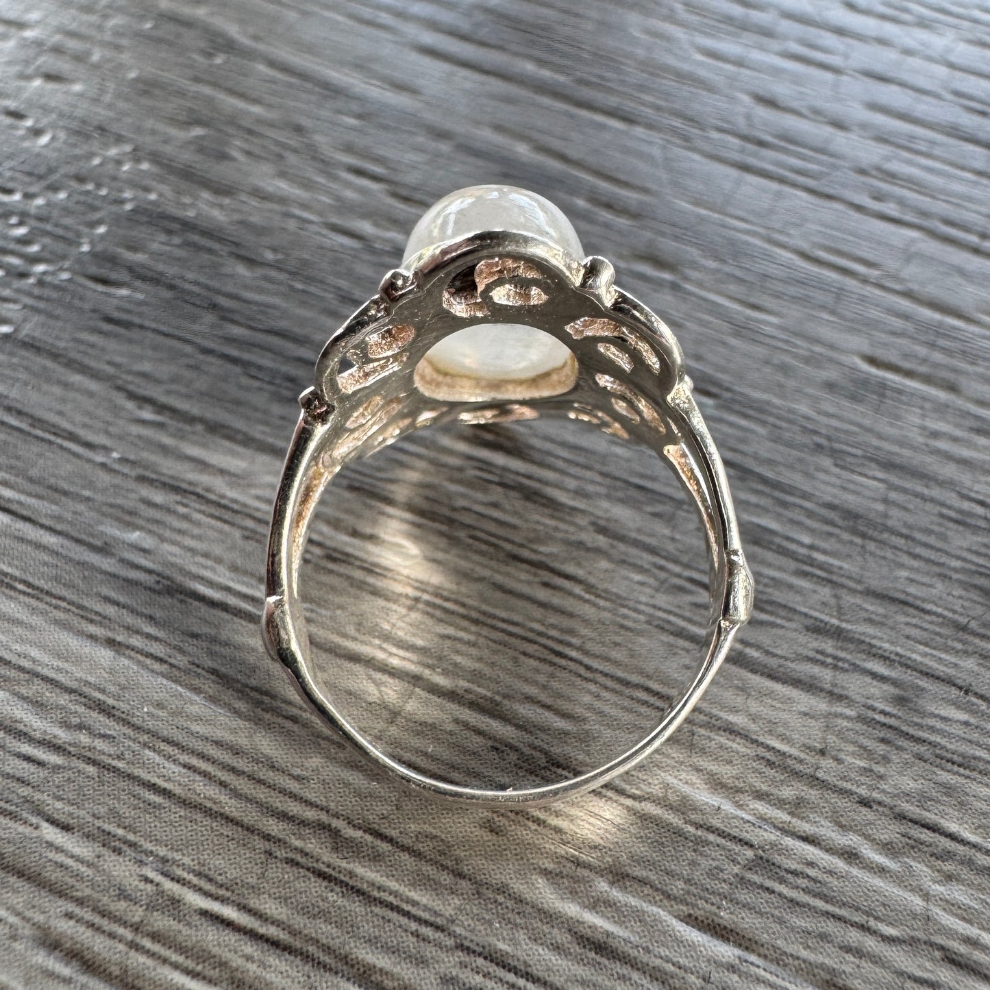 Bague en argent et pierre de Lune