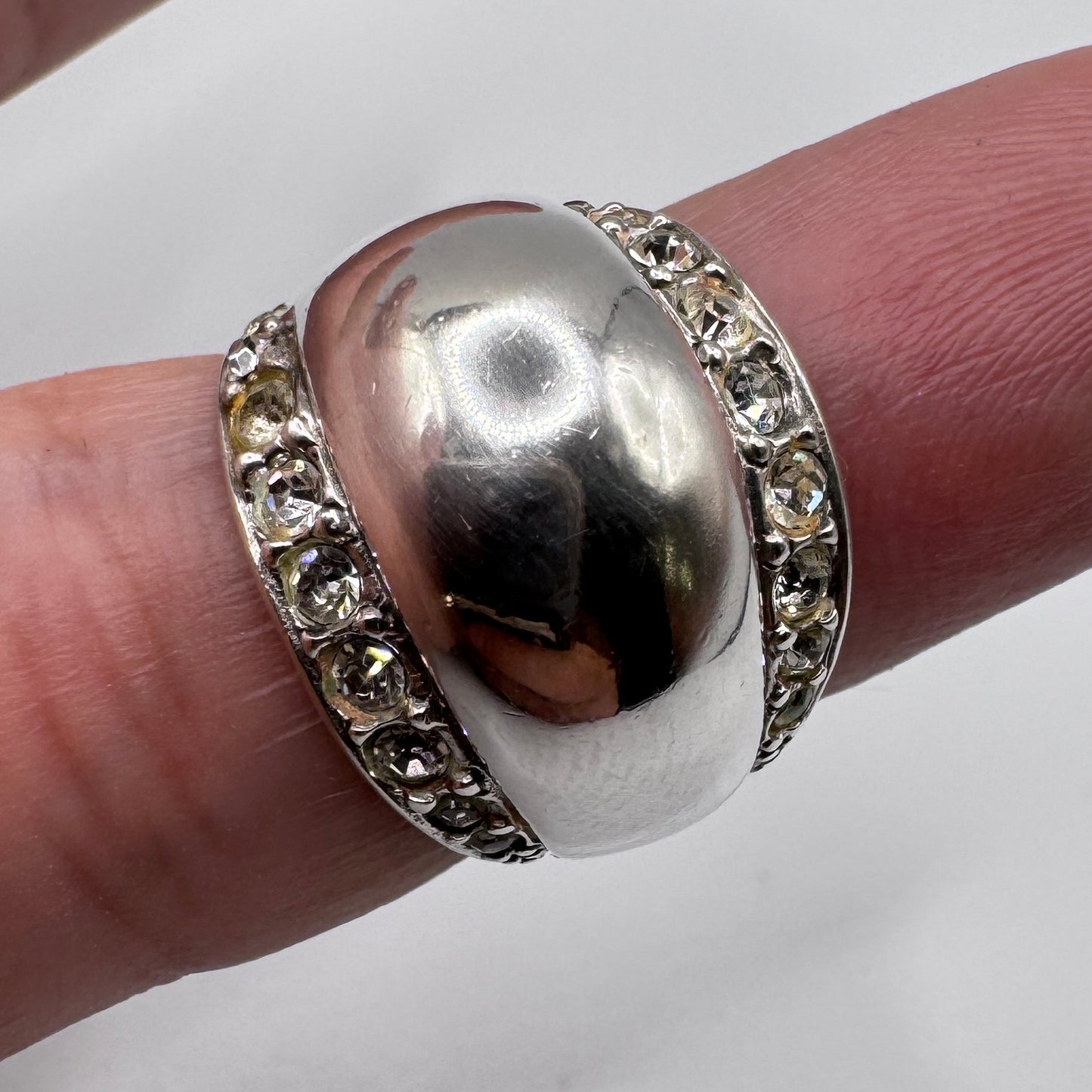 Bague en argent et verroterie