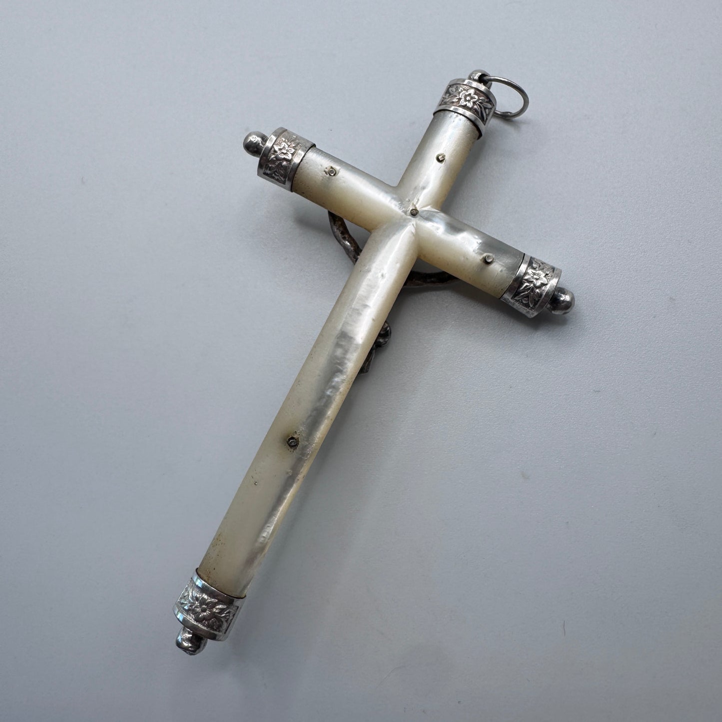 Superbe grande Croix crucifix ancien - argent et nacre
