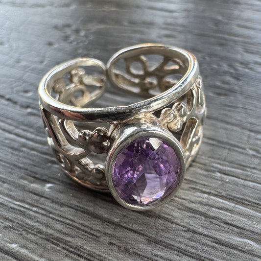 Bague en argent et améthyste
