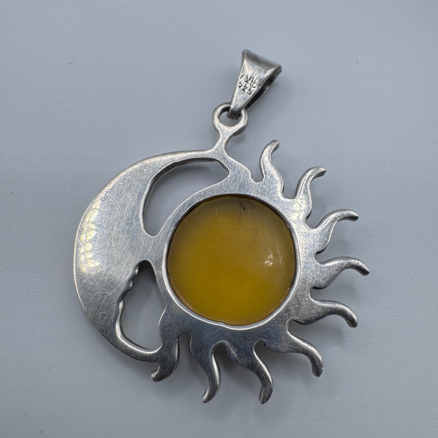 Joli grand Pendentif en argent massif « soleil et Lune »