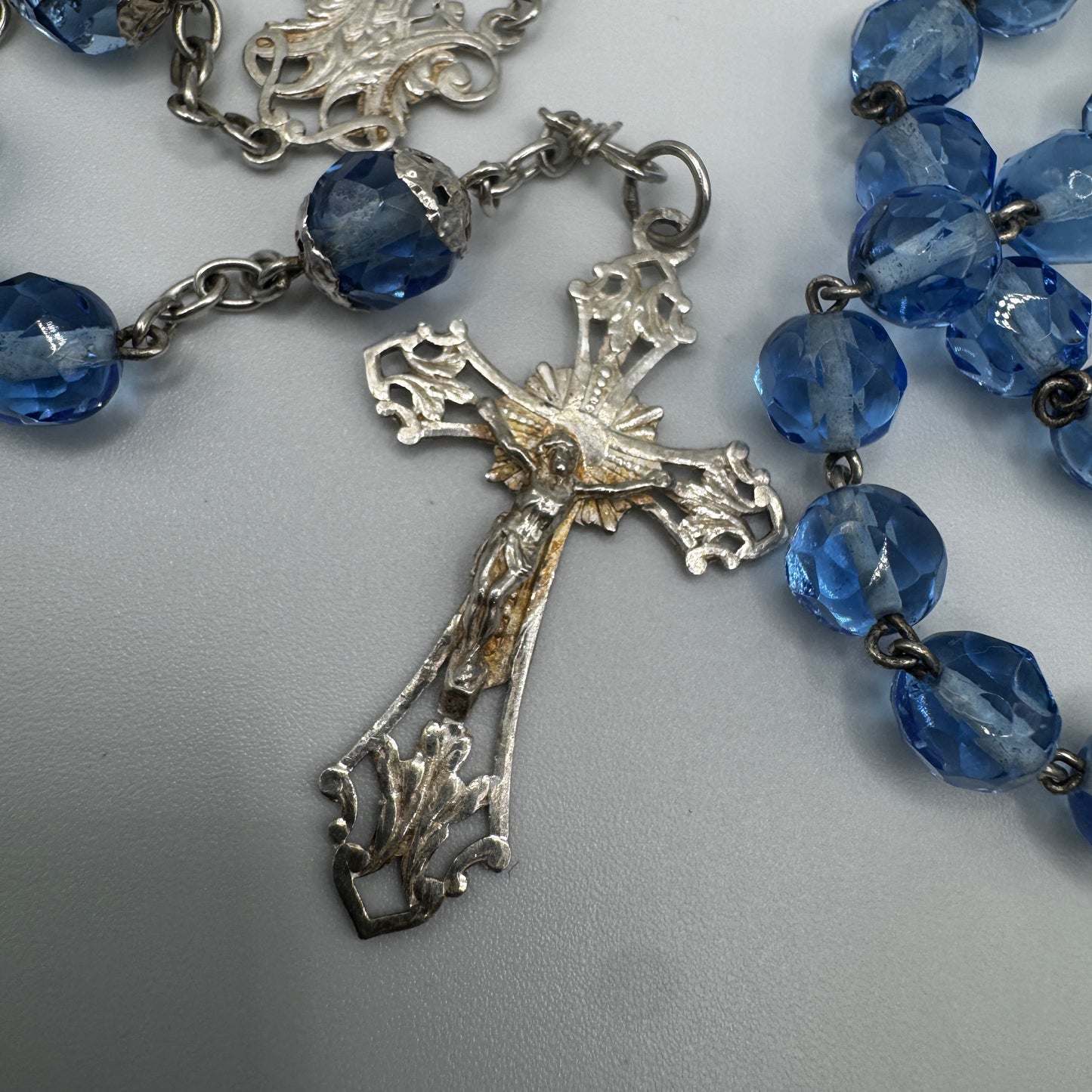 Chapelet ancien en argent et perles de verre biseauté