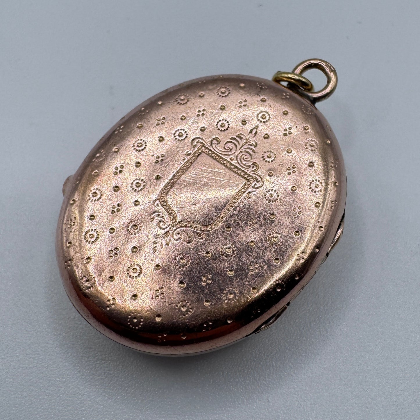 Pendentif porte reliquaire ancien camée - plaque or