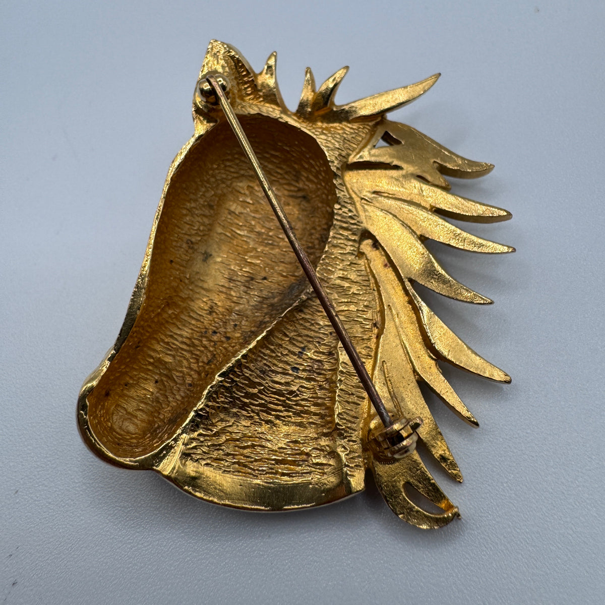 Broche vintage « tête de cheval » - métal doré