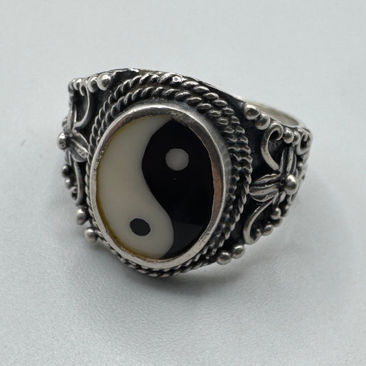 bague en argent « ying yang »