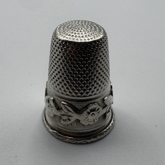 Dé à coudre Ancien en argent massif