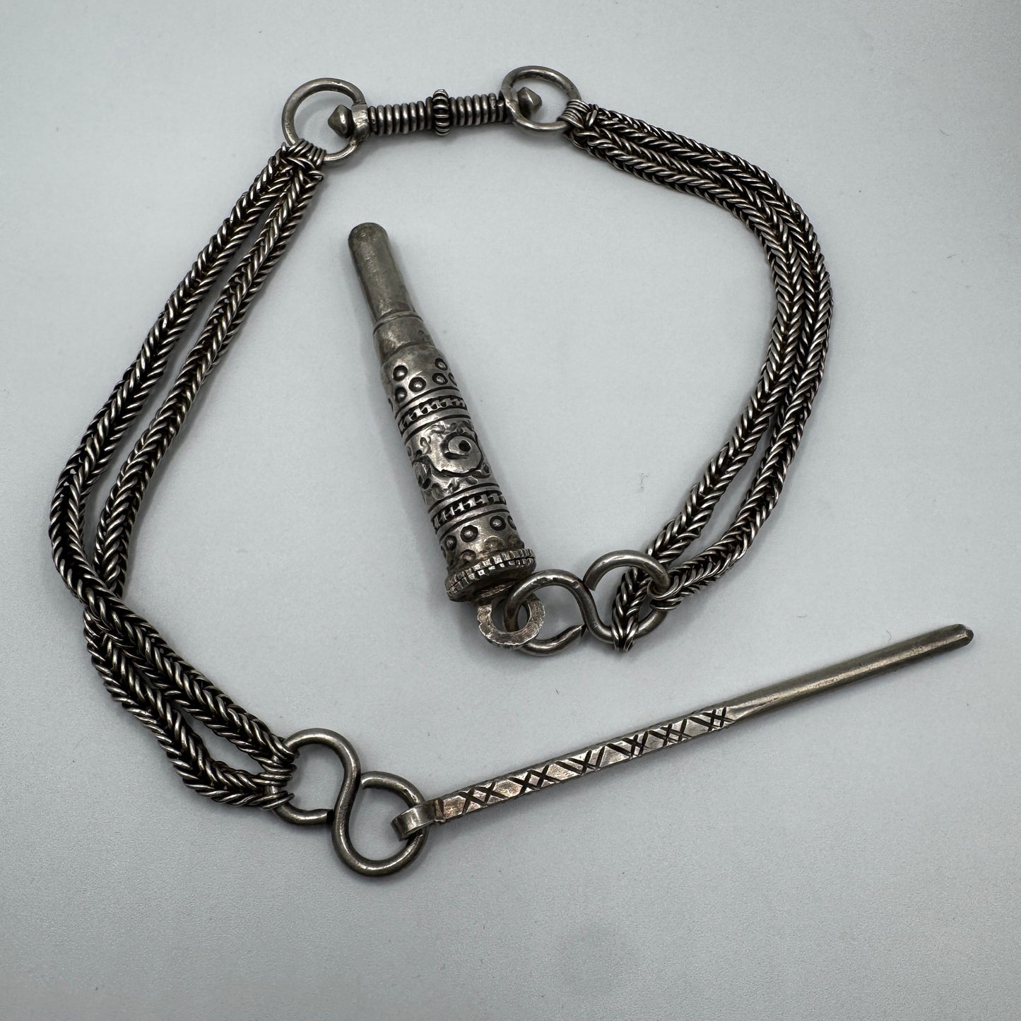 Rare bijou Omanais ancien - nécessaire à Kolh - argent massif