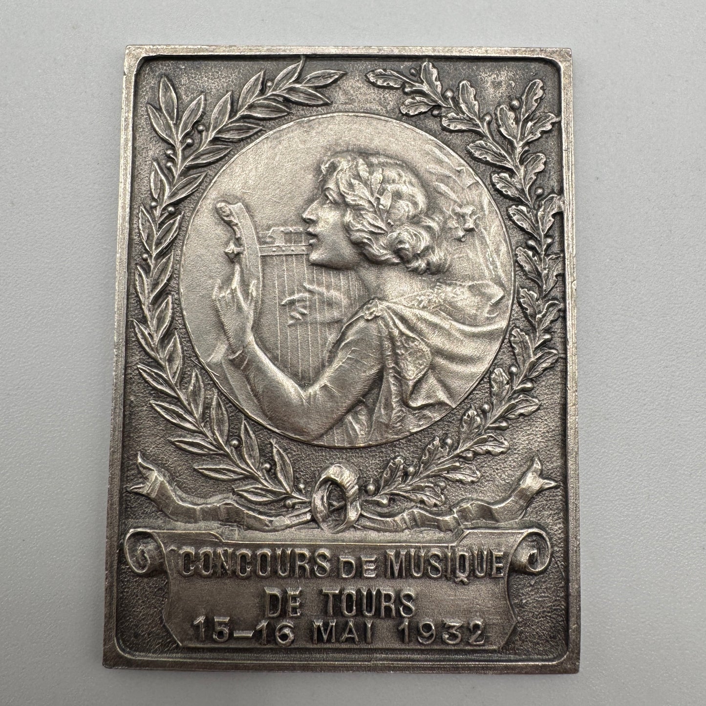 Plaque Médaille ancienne en bronze argenté « concours de musique de Tours 1932 »