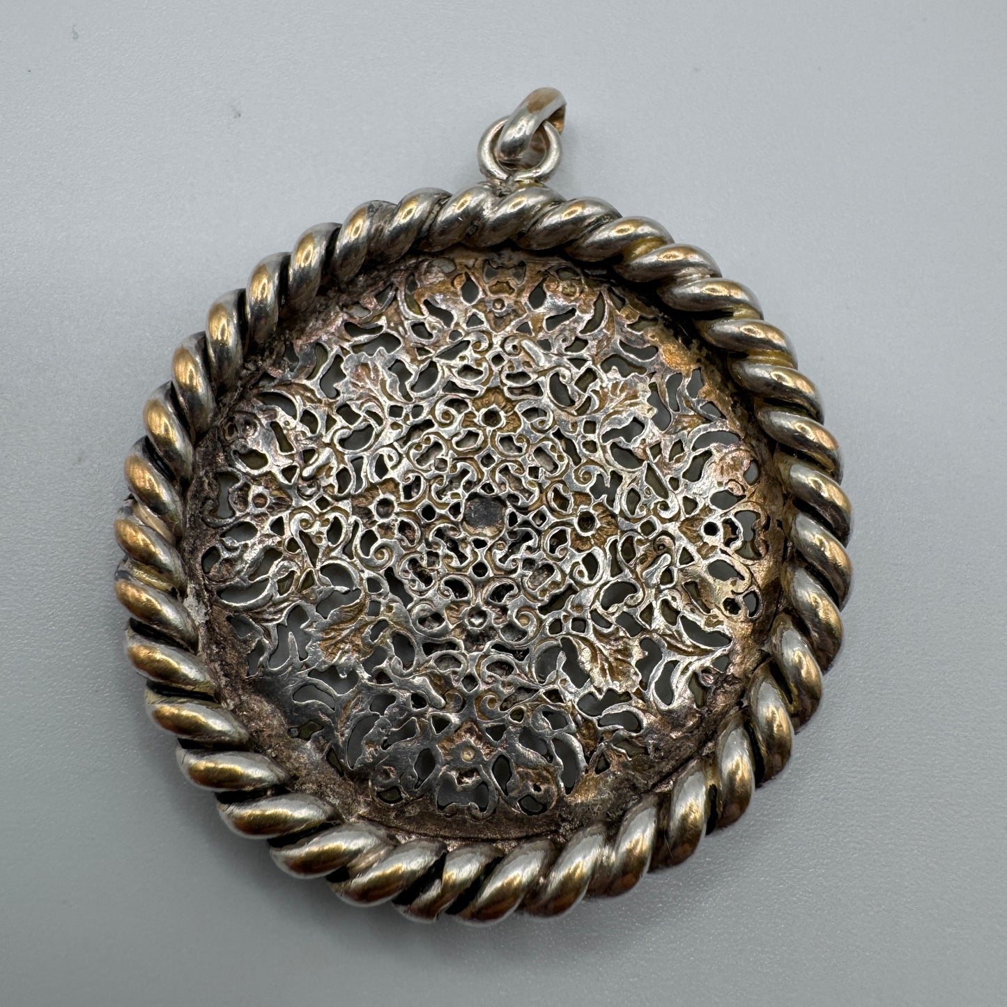 Pendentif ancien « souvenir de Vendée » - Métal argenté