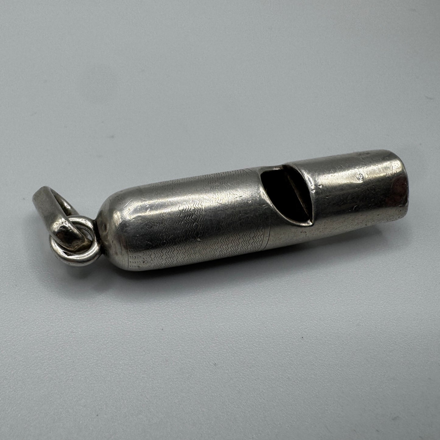 Sifflet Ancien XIXeme en argent massif