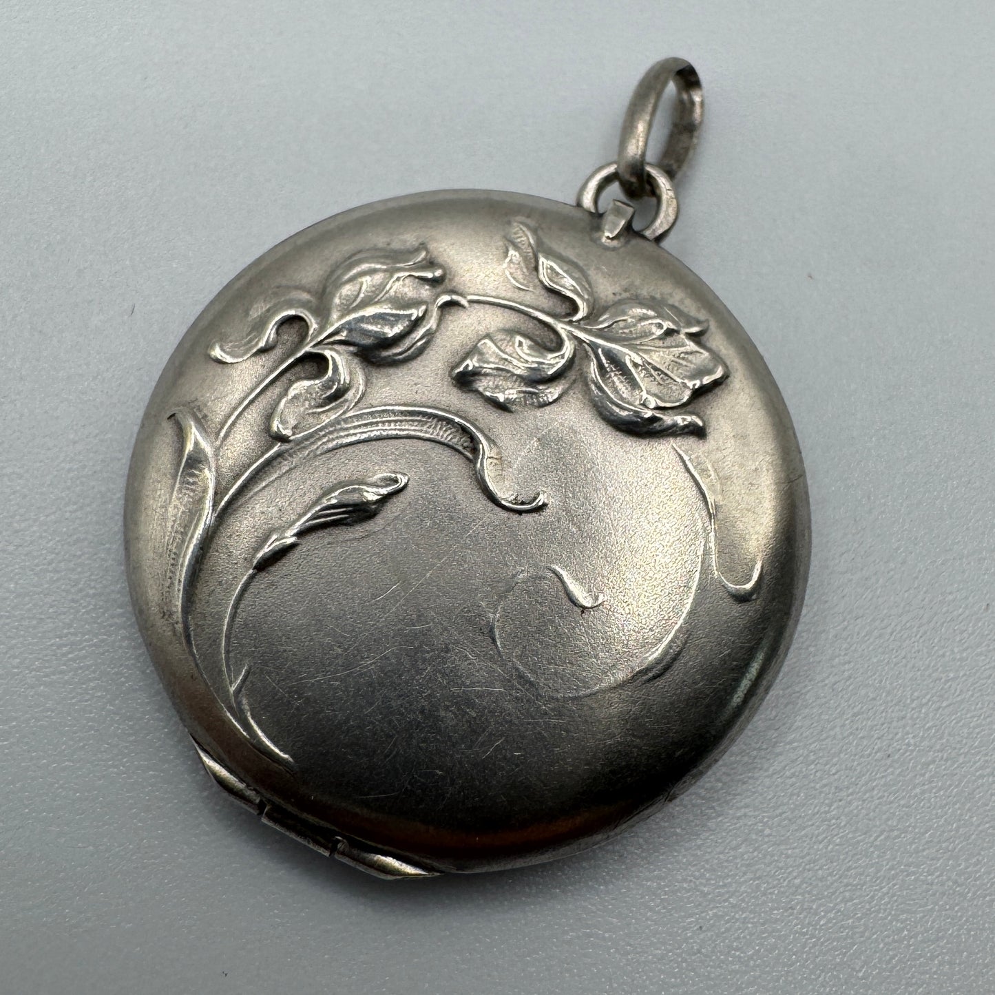 Pendentif ancien porte photo ou relique ART NOUVEAU - Argent massif