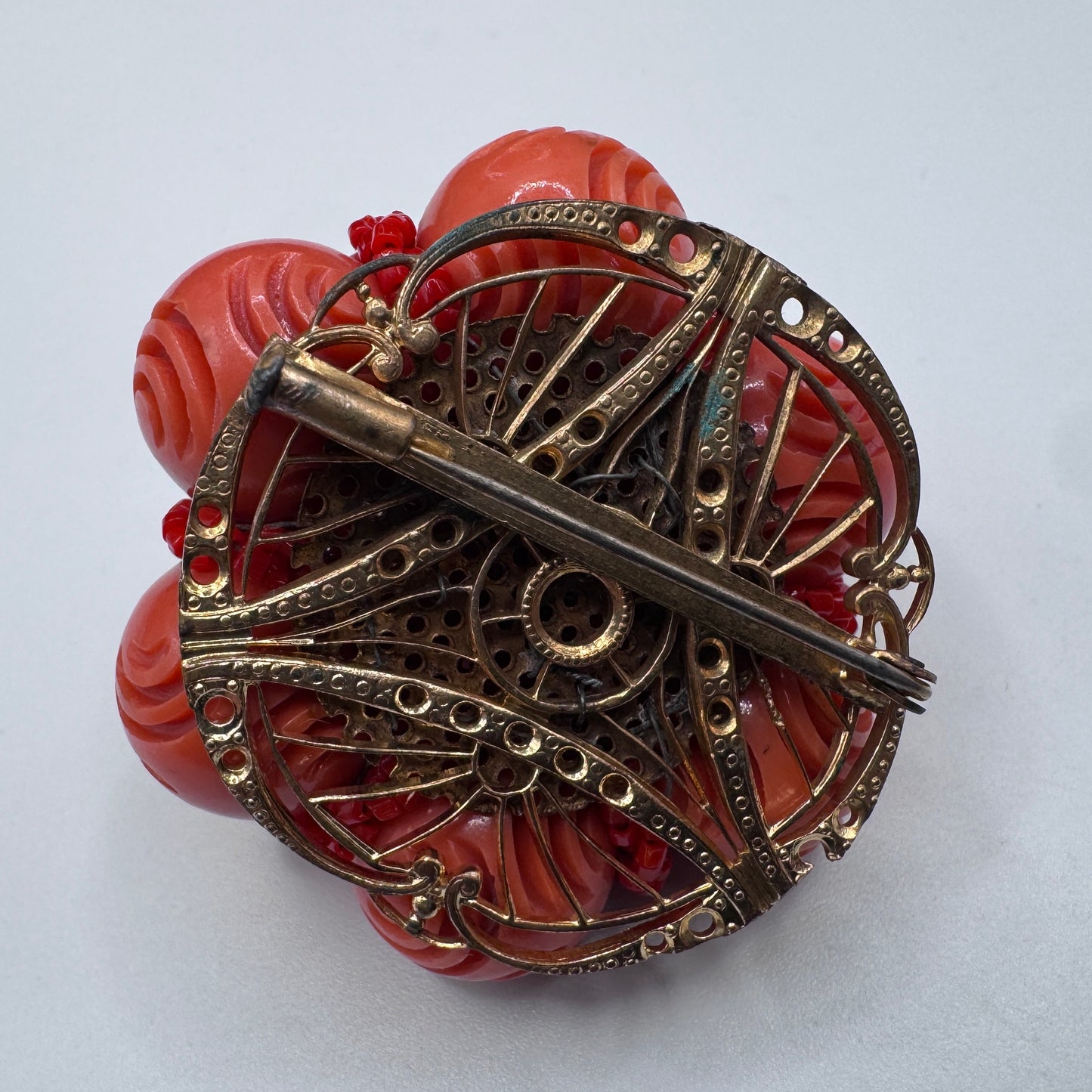 Broche ancienne en Galalithe