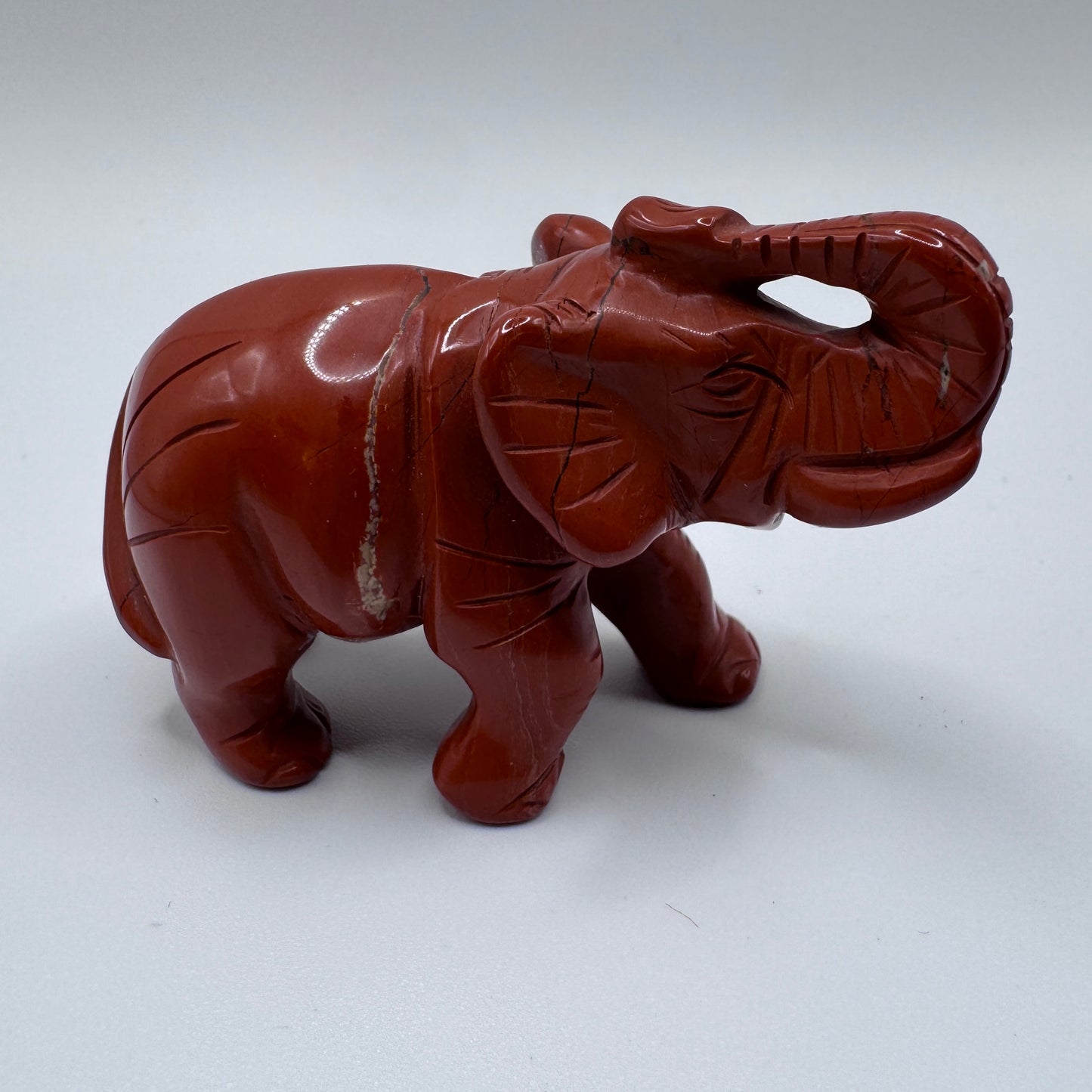 Sculpture Chinoise en jaspe rouge  « éléphant »