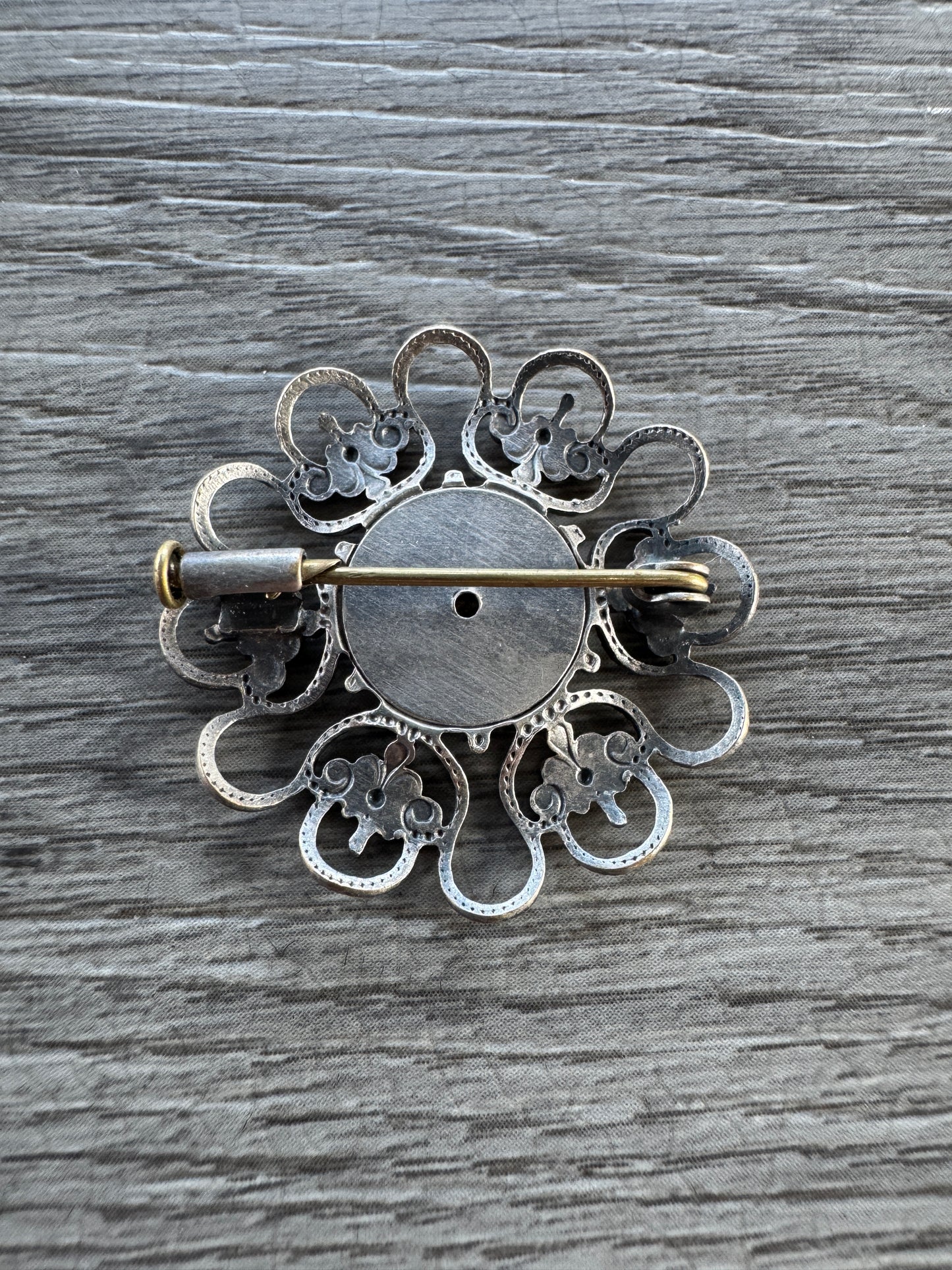 Broche ancienne « souvenir du Mont Saint Michel » métal argenté