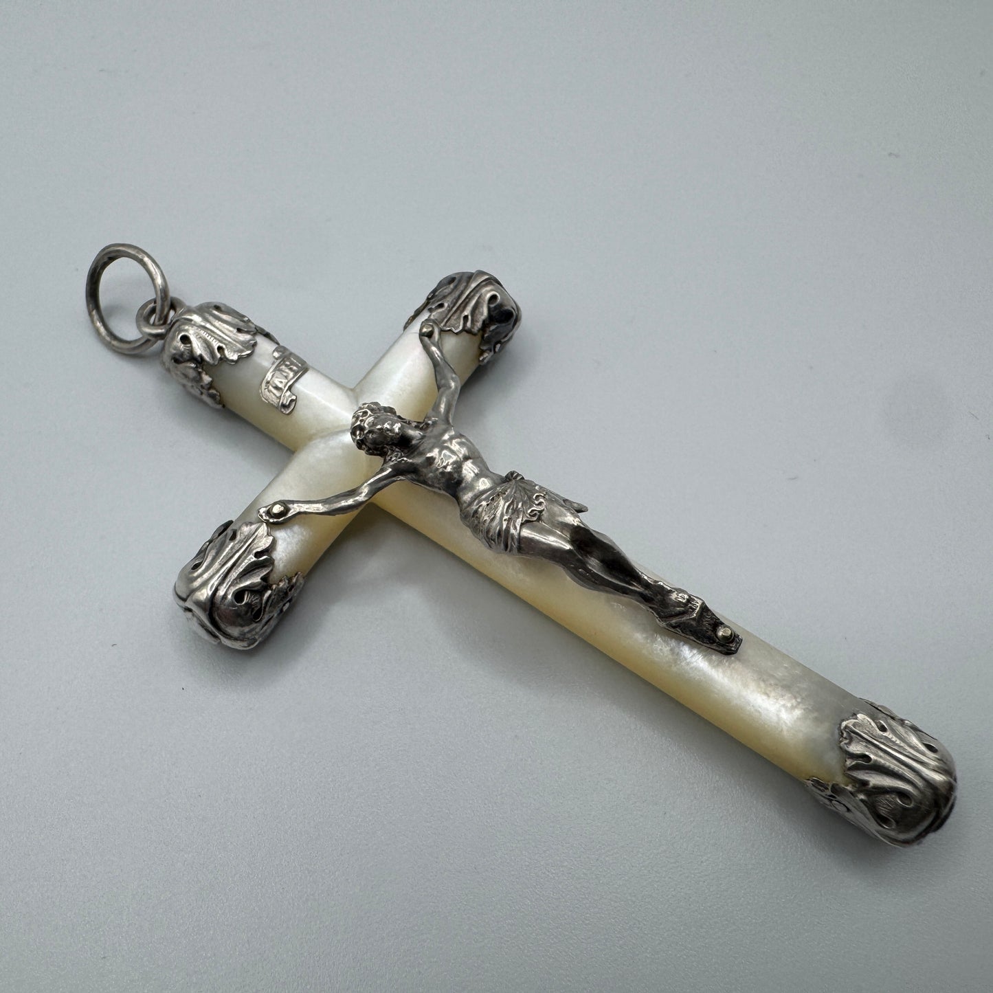 grande Croix crucifix ancien - argent et nacre